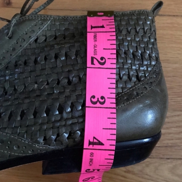 Enzo Angiolini Vintage Lace Up Genuine Leather 80’s Booties Size US 8 - Picture 6 of 9